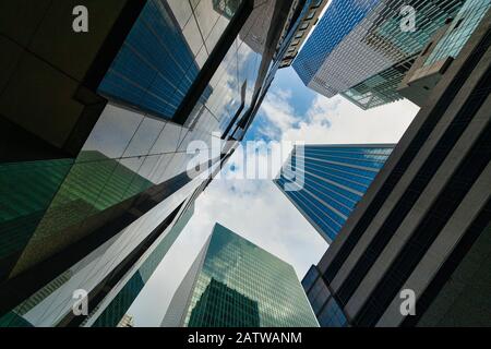 Singapur. Januar 2020. Ein Panoramablick von oben auf die Wolkenkratzer Stockfoto