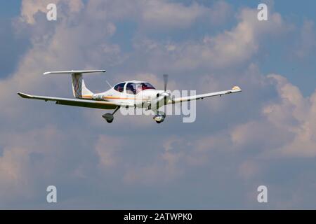 Diamond da-40 D Diamond Star G-LWLW Stockfoto