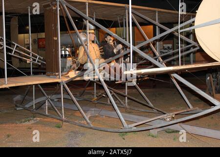 Wright Brothers Original Wright Military Flyer aus dem Jahr 1909 im National Museum of the United States Air Force in Dayton, OH Stockfoto
