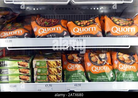 Quorn Produkte im Supermarkt erhältlich Stockfoto