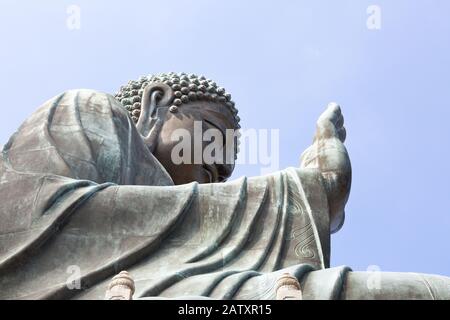 Der Lantau Buddha oder Tian Tan Buddha, die größte im Freien sitzende Statue des Buddha der Welt, Lantau Island, Hongkong Asien Stockfoto