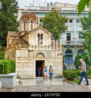 Athen, Griechenland - 20. September 2019: Die Kleine Metropolie - Kirche St. Eleitherios in Athen Stockfoto