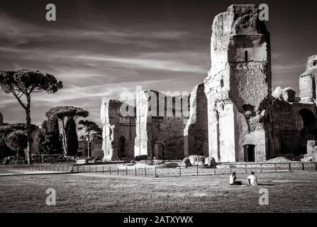 Die Ruinen der Bäder von Caracalla, alte römische öffentliche Bäder, in Rom, Italien Stockfoto