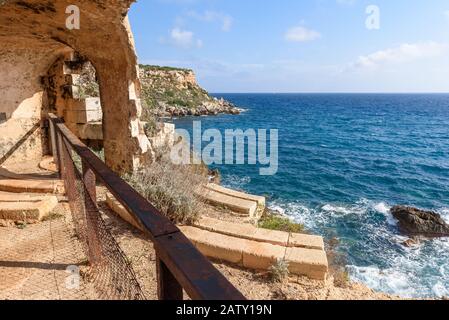 Menorca, Spanien - Ocober 13, 2019: Meer von La Mola, Festung Isabel II in Mahon aus gesehen. Stockfoto