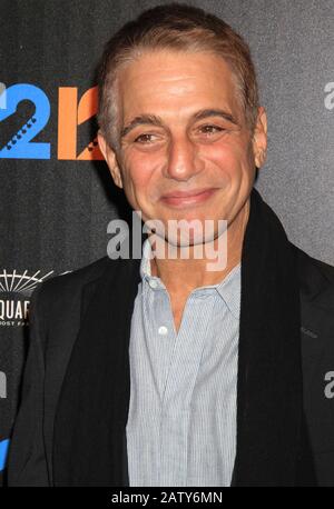 Tony Danza, 2013, Foto Von John Barrett/PHOTOlink/MediaPunch Stockfoto