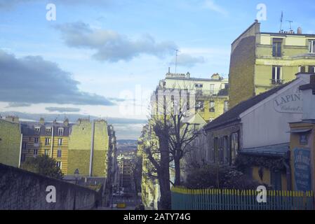 Blick vom Montmartre in Paris an einem hellen Tag, Pasakdek Stockfoto