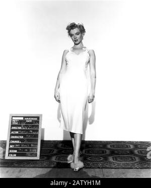1951 , 3 dezember , LOS ANGELES , USA : die Filmschauspielerin MARILYN MONROE Kostüm Test für den Film DON' T MÜHE ZU KLOPFEN ( 1952 - LA TUA BOCCA Stockfoto