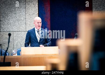 Den Haag, Niederlande. Februar 2020. Den HAAG, 05-02-2020, Staatssekretärin Binnenlandse Zaken en Koninkrijksrelaties Raymond Knops. Credit: Pro Shots/Alamy Live News Stockfoto