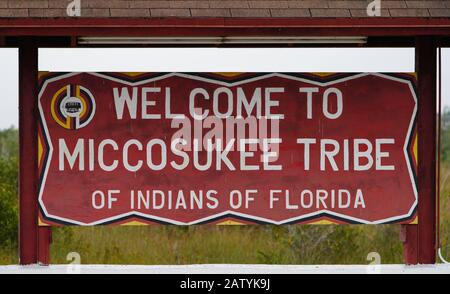 Miccosukee, FL -28 JAN 2020 - Ansicht des Miccosukee Tribe of Indians of Florida, einem föderal anerkannten indianischen Stamm im US-Bundesstaat Flo Stockfoto