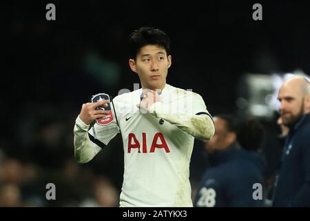 London, Großbritannien. Februar 2020. Tottenhams Son Heung-min nach dem FA-Cup-Spiel zwischen Tottenham Hotspur und Southampton im Tottenham Hotspur Stadium, London am Mittwoch, 5. Februar 2020. (Credit: Leila Coker / MI News) nur redaktionelle Verwendung Credit: MI News & Sport /Alamy Live News Stockfoto