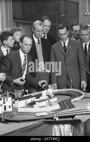 Mini Racing Club Zandvoort. Die Mitglieder auf der Rennstrecke Datum: 21. Dezember 1961 Schlagwörter: Mitgliedseinrichtung Name: Mini Racing Club Zandvoort Stockfoto