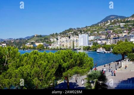 Montreux - der Genfersee Montreux ist eine Gemeinde und eine Schweizer Stadt am Ufer des Genfersee am Fuß der Alpen. Er gehört zum Landkreis Stockfoto