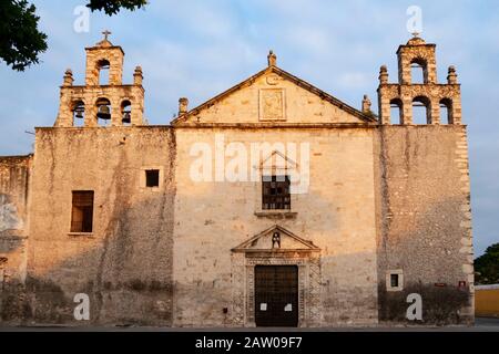 Die Fassade der Iglesia de la Mejorada, Merida, Yucatan, Mexiko. Stockfoto