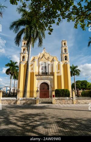 Kirche San Juan Bautista in Merida, Yucatan, Mexiko. Stockfoto