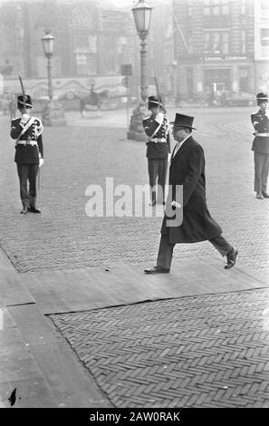 Königin Juliana und Prinz Bernhard geben Neujahrsempfang im Königlichen Palast-Botschafter der UdSSR, Nr. 5: Minister Luns Datum: 20. Januar 1969 Schlüsselwörter: Neujahrsempfänge, Botschafter, Name der Ministerin: Bernhard (Prinz Niederlande), Juliana (Königin Niederlande) Luns, JAMH, Luns, Joseph Institution Name: Königlicher Palast Stockfoto