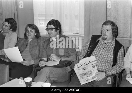 Parteirat der Labour Party in Utrechter; v. l. Kombrink, Van Thijn und Schaefer .; Stockfoto