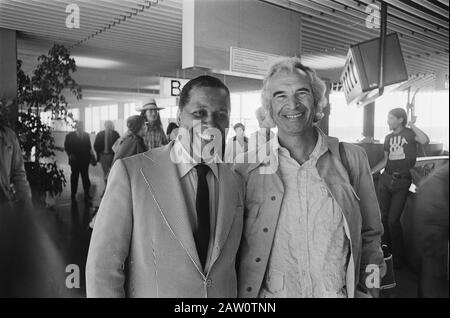 North Sea Jazz Festival in den Haag; John Lewis (Modern Jazz Quartet) und Dabe Brubeck Schiphol Datum: 16. Juli 1977 Ort: Nordholland, Schiphol Schlüsselwörter: Ankünfte, Festivals Stockfoto