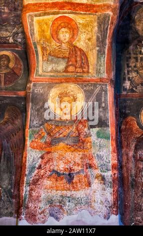 Kirchenfresken in der Heiligen Mutter Gottes (Sv Mala Bogorodica) Mazedonisch-orthodoxe Kloster im Matka-Dorf bei Skopje, Nord-Mazedonien Stockfoto