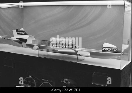 Ausstellung Schiphol East vom 30. September/30. Oktober, Air Cargo 80, Modell Boeing 767. Modell Boeig 767 Datum: 29. September 1980 Standort: Nordholland, Schiphol Schlüsselwörter: Ausstellungen, Flugzeuge Stockfoto