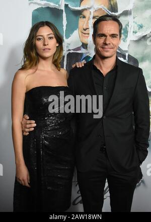 Hollywood, Kalifornien, USA 5. Februar 2020 Schauspielerin Alejandra Guilmant und Schauspieler Tony Dalton besuchen AMCs "Better Call Saul"-Staffel Fünf-Premiere am 5. Februar 2020 in ArcLight Cinemas Hollywood in Hollywood, Kalifornien, USA. Foto von Barry King/Alamy Live News Stockfoto