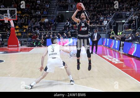 Bologna, Italien. Februar 2020. Kyle weems (Virtus segafredo bologna) während Segaftedo Virtus Bologna vs. Partizan Nis Belgrado, Basketball EuroCup Championship in Bologna, Italien, 5. Februar 2020 Credit: Independent Photo Agency/Alamy Live News Stockfoto