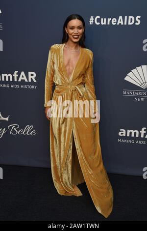 Februar 2020 - New York, New York - Ilfenesh Hadera auf der amfAR Gala New York 22. Jährlicher Nutzen für AIDS-Forschung an der Cipriani Wall Street. (Bild: © Ylmj/AdMedia über ZUMA Wire) Stockfoto