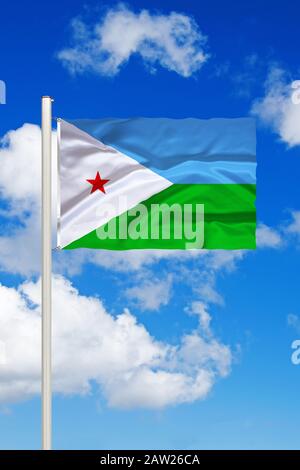 Flagge von Dschibuti vor blauem bewölktem Himmel, Dschibuti Stockfoto