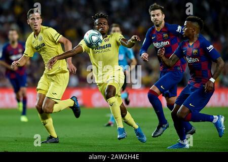 Barcelona, SPANIEN - 24. SEPTEMBER: Samuel Chukwueze von Villarreal CF während des La Liga-Spiels zwischen dem FC Barcelona und dem Villarreal CF im Camp Nou am Septemb Stockfoto