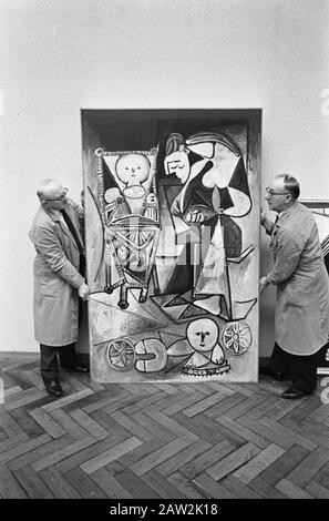 Picassos Stedelijk Museum, Gemälde mit Zeichen lächelnde Frau mit Kindern Datum: 24. Februar 1967 Ort: Amsterdam Schlüsselwörter: Museen, Gemälde Personenname: Picasso, Pablo Stockfoto