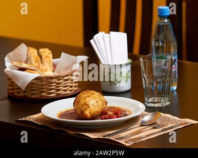 Mendoza, ARGENTINIEN, 14. Juli 2014. Restaurant, kulinarische Klassiker argentiniens, Mendoza City, MENDOZA. Foto: Axel Lloret www.allofotografia.com Stockfoto