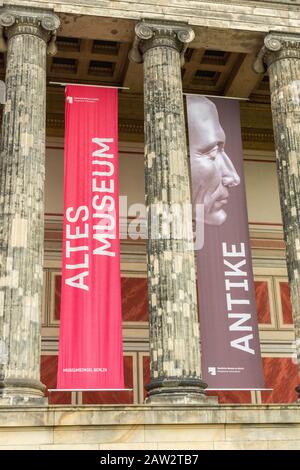Berlin, Deutschland- 9. Oktober 2019: Das Alte Museum in Mitte, Altes Museum auf der Insel Stockfoto