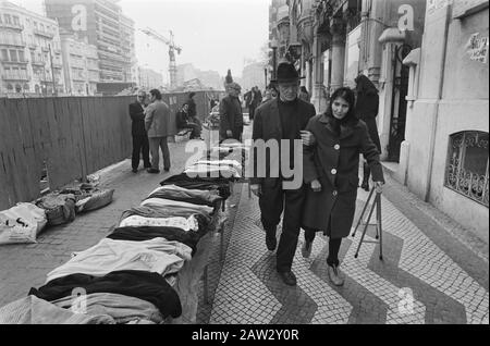 Portugal, Politik, Straßen usw.; Straßenszenen in Lissabon Datum: 11. Februar 1975 Ort: Lissabon, Portugal Schlüsselwörter: Politik Stockfoto