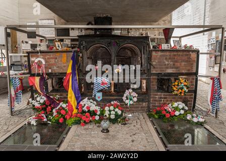 Mauthausen-Gusen, Österreich - August, 16 2019 - Die Öfen im Krematorium im KZ Gusen Mauthausen in Österreich. Stockfoto