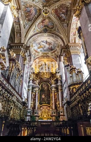 Klosterneuburg, ÖSTERREICH - 14. AUGUST 2019 Die Klosterkirche. 900 Jahre alte Klosterkirche (Stift Klosterneuburg) bei Wien. Klosterneuburg i. d Stockfoto