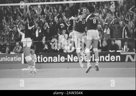 Pre-Olympic Volleyball Turnier in Amsterdam; Niederlande gegen China, Joy Ablaufdatum: 7. Februar 1988 Ort: Amsterdam, Noord-Holland Schlagwörter: Turniere, Volleyball Stockfoto