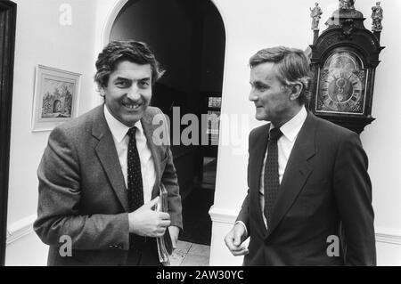 Premier Lubbers erhält Piet Dankert, Präsident des Europäischen Parlaments Datum: 3. Mai 1983 Schlüsselwörter: Besuch, Premierminister, Präsident Personenname: Dankert, Piet, Lubbers Ruud Stockfoto