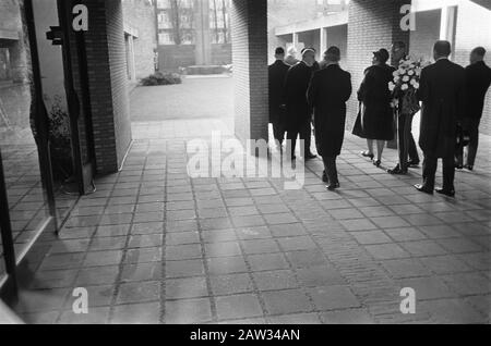 Präsident Heinemann und seine Frau wurden von Bürgermeister Samkalden am Wohnsitz Amsterdam empfangen Datum: 24. November 1969 Ort: Amsterdam, Noord-Holland Schlüsselwörter: Ehepartner, offizielle Wohnsitze, Geschenke, Name der Einnahmeperson: Heidemann, Gustav Stockfoto