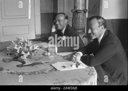Prinz Bernhard hielt Pressekonferenz in Soestdijk, Material Dutch Civilization an der Harvard University Datum: 30. Mai 1967 Ort: Soestdijk Utrechter Schlüsselwörter: Pressekonferenzen, Princes Person Name: Bernhard, Prince Stockfoto
