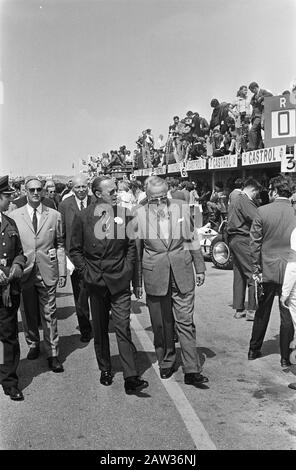 Großer Preis der Niederlande 1969 Formel I Zandvoort Prinz Bernhard auf der Fallspur Datum: 21. Juni 1969 Standort: Nordholland, Zandvoort Schlüsselwörter: Autorennen, Pitstraten, Princes, Rennwagen Personenname Bernhard, Prinz Stockfoto