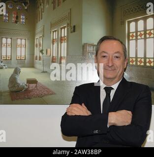 Mailand, Italien. Februar 2020. Mailand, Italien Stefano Sassi AD Valentino beteiligt sich mit Maria Silvia Sacchi RCS Journalistin an Moda & Business für das Treffen mit Modestudenten. Auf dem Foto: Stefano Sassi CEO von Valentino Credit: Independent Photo Agency/Alamy Live News Stockfoto