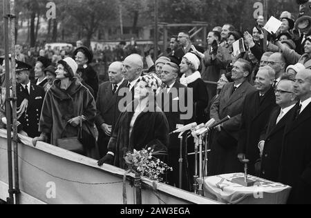 Prinzessin Beatrix, die Motorschlepper Black Sea Jenk Smits Shipyards Startete Datum: 12. Oktober 1962 Schlüsselwörter: Werften, Motorschleppen Personenname: Beatrix, Prinzessin, Jenk Smits: Pot, Harry/Anefo Urheberrechtsinhaber: National Archives Materialtyp: Negative (schwarz/weiß) Archivnummer: Siehe Zugang 2.24.01.05 Stockfoto