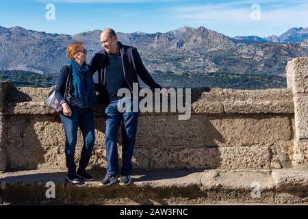 Rentner ruhen in der Natur und genießen Freizeit Stockfoto