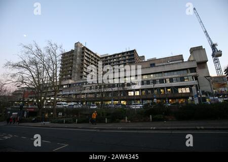 Ein Blick auf das Lehrkrankenhaus des Royal Free Hospital im Hampstead-Gebiet des London Borough of Camden. Das Krankenhaus ist Teil des Royal Free London NHS Foundation Trust. PA Foto. Bilddatum: Donnerstag, 6. Februar 2020. Der Fotowrief sollte lauten: Jonathan Brady/PA Wire Stockfoto