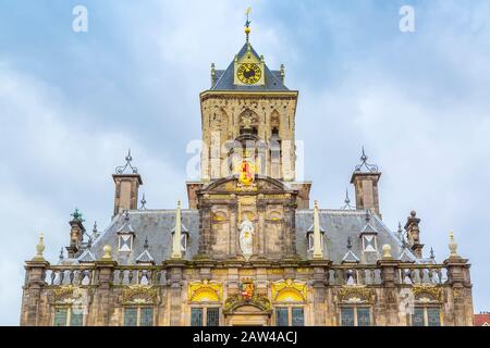 Delft, Niederlande Stadhuis oder Rathaus am Marktplatz in der holländischen Stadt Stockfoto