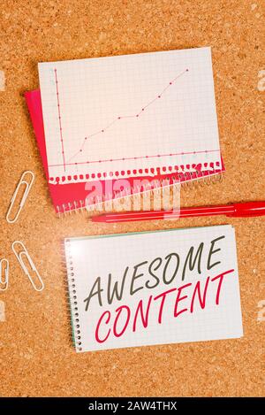 Ein Textsild mit Tollen Inhalten. Geschäftsfoto, das wertvolle nützliche und wahrscheinlichere Bilder zeigt, um ein spezielles Business Desk-Notebook-Papierbüro zu inspirieren. C Stockfoto