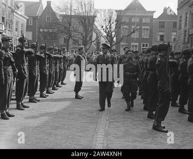 Schweres Regiment Infanterie Chasse zum Major General C. D. Toet Datum: 30. März 1951 Ort: Grab-Schlüsselwörter: Infanterie, REGIMENTER Personenname: C. D. Toet Stockfoto