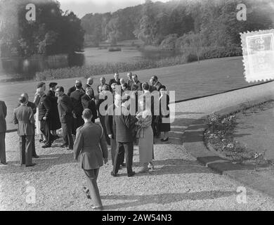 Königin Juliana empfängt Mitglieder der Europäischen Gemeinschaft in Soestdijk Datum: 10. Oktober 1953 Ort: Soestdijk Utrechter Stichwörter: Name der Einnahmeperson: Juliana (Königin der Niederlande) Name Der Einrichtung: Schloss Soestdijk Stockfoto