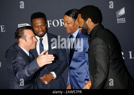 (L-R) Hank Steinberg, Curtis Jackson (50 Cent), Isaac Wright Jr. und Nicholas Pinnock besuchen die Premiere der TV-Serie "For Life" in Alice Tully Hall in New York City. Stockfoto