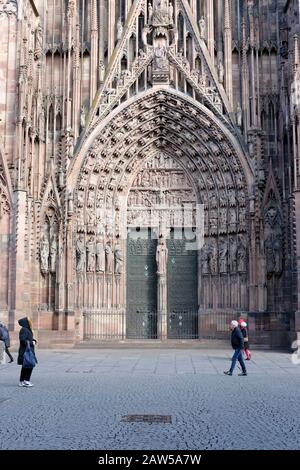 Ein Blick auf das Straßburger Münster, das Elsaß, Frankreich Stockfoto