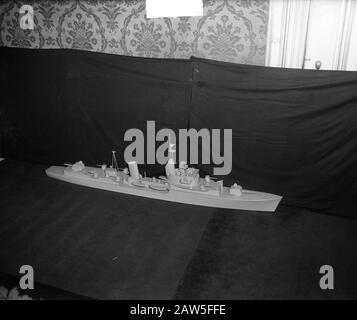 Modell Twelve baut U-Boot-Jäger für die Royal Navy Datum: 22. Januar 1951 Schlagwörter: Royal Navy, U-Boot-Jäger Stockfoto